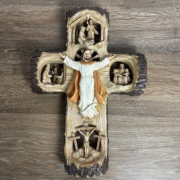 Wooden Cross With Jesus & Nativity Sculptures - Picture 1 of 13